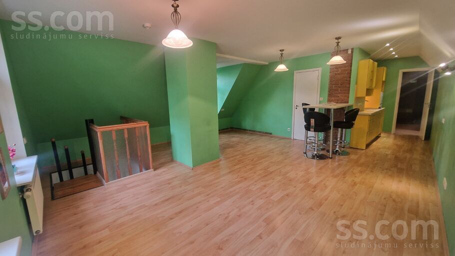 Birznieka-Upīša 15, Rīga — maja