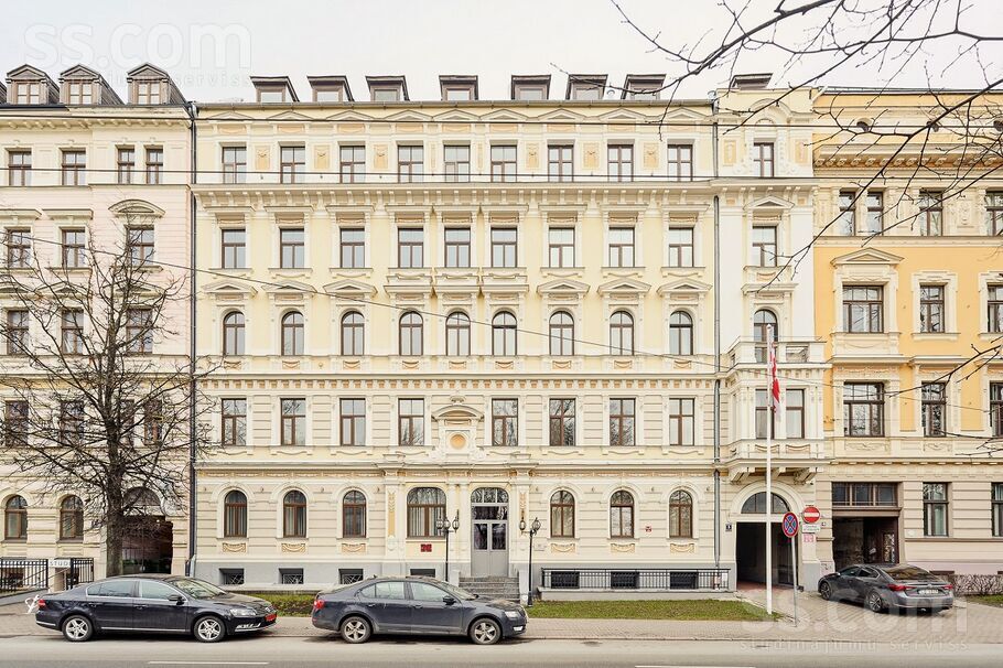 Raiņa bulv. 3, Rīga — dzivoklis