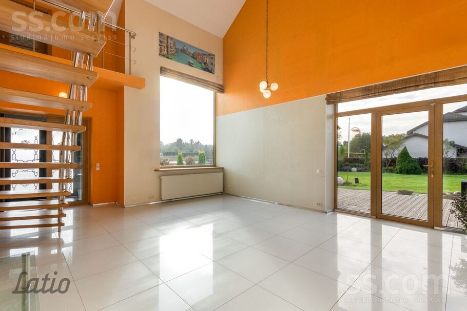 Ošu 20, Mežāres, Babītes pag. — maja