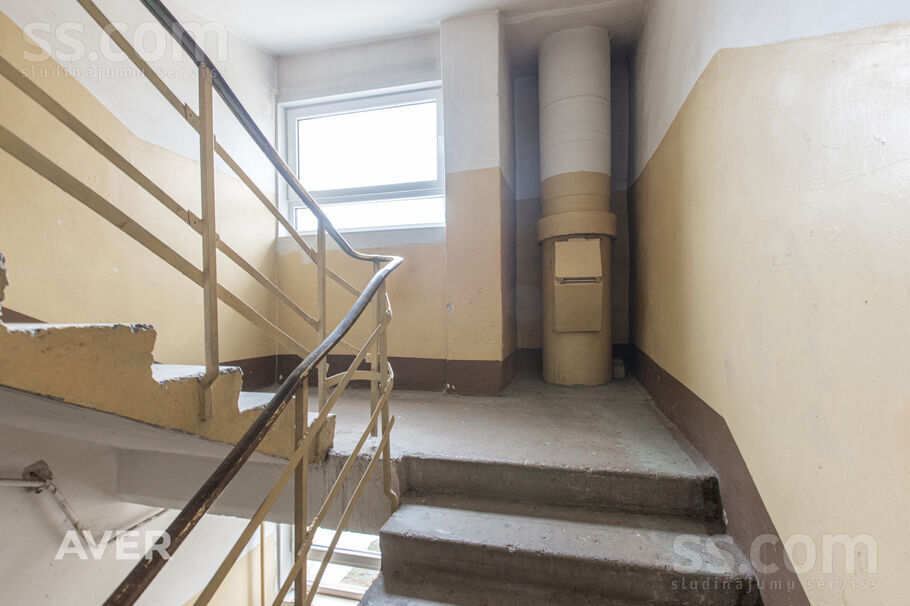 Asteru 12, Jelgava un raj., Jelgava — dzivoklis