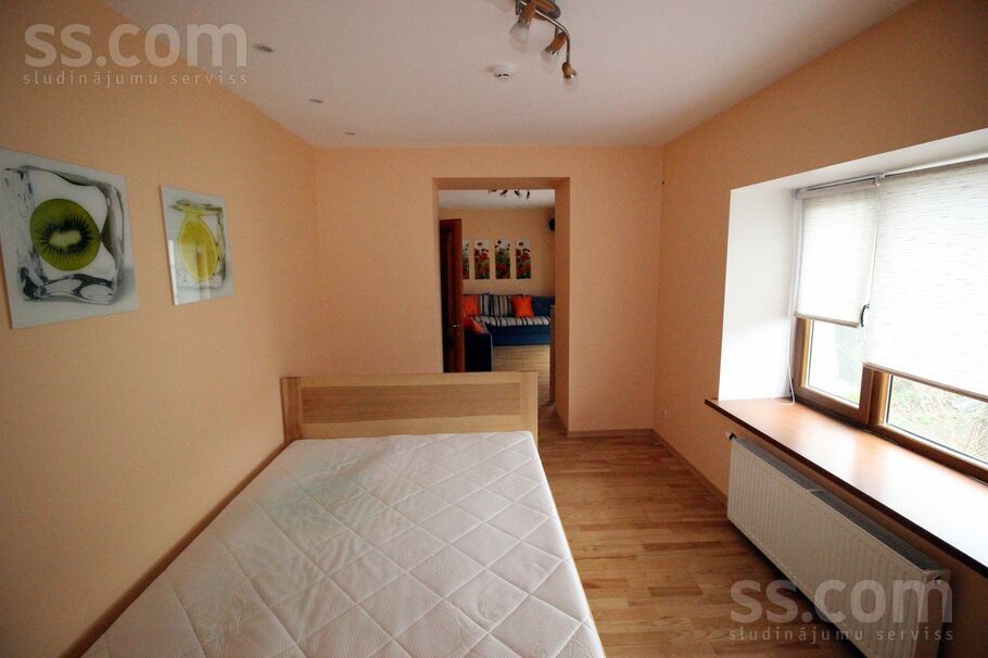 Planīcas 5b, Kuldīga un raj., Kuldīga — maja