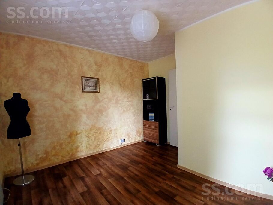 Kundziņsalas 7. šķ. l. 10, Rīga — maja