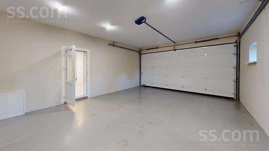 Ciema 16, Lidosta "Rīga", Rīgas rajons, Mārupes pag. — maja