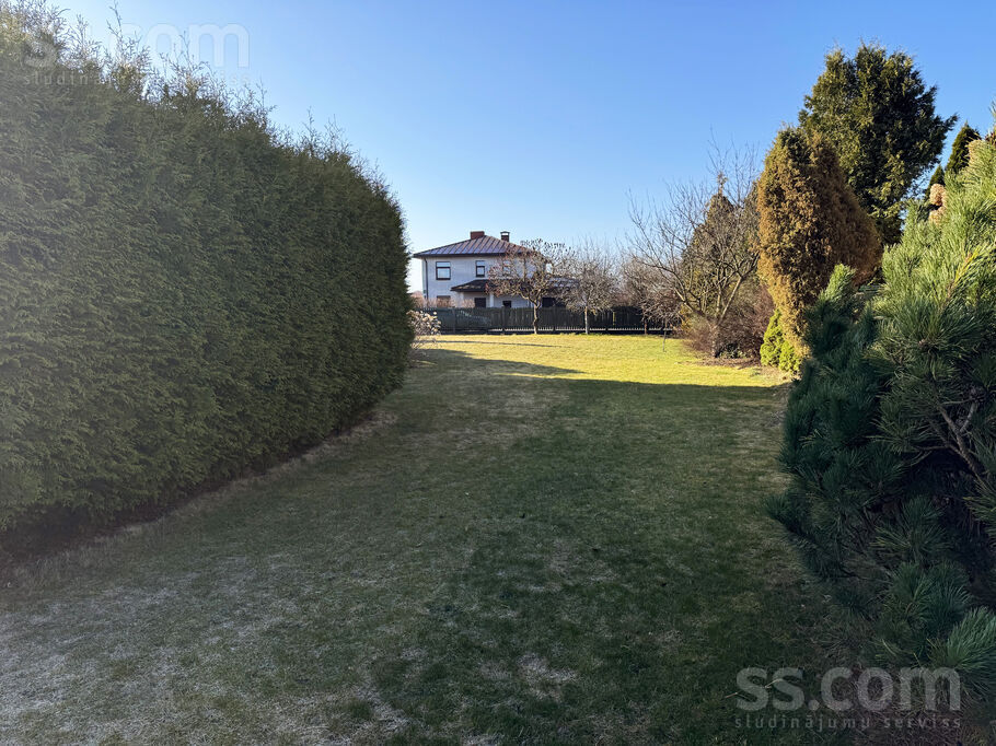 Upleju 12, Mārupe, Rīgas rajons, Mārupes pag. — maja