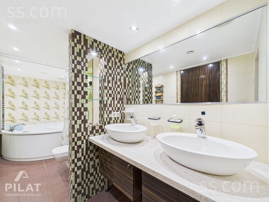 Ābeļu iela 3, Liepāja un raj., Liepāja — maja