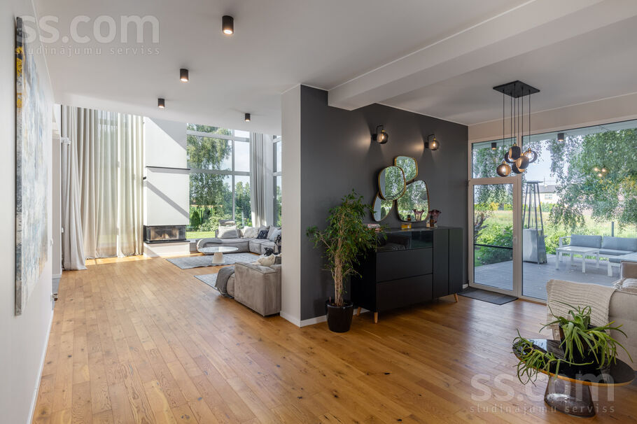 Lielā iela 52, Mārupe, Rīgas rajons, Mārupes pag. — maja