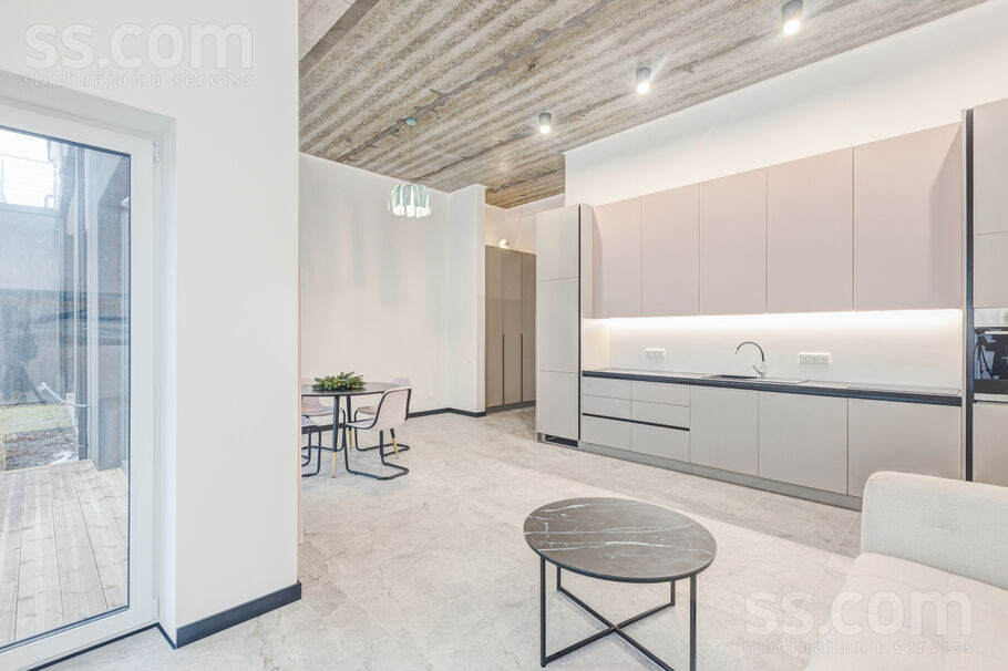 Rītausmas iela 1, Mārupe, Rīgas rajons, Mārupes pag. — maja