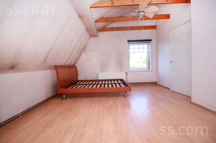 Dārzciema 17, Rīga — maja