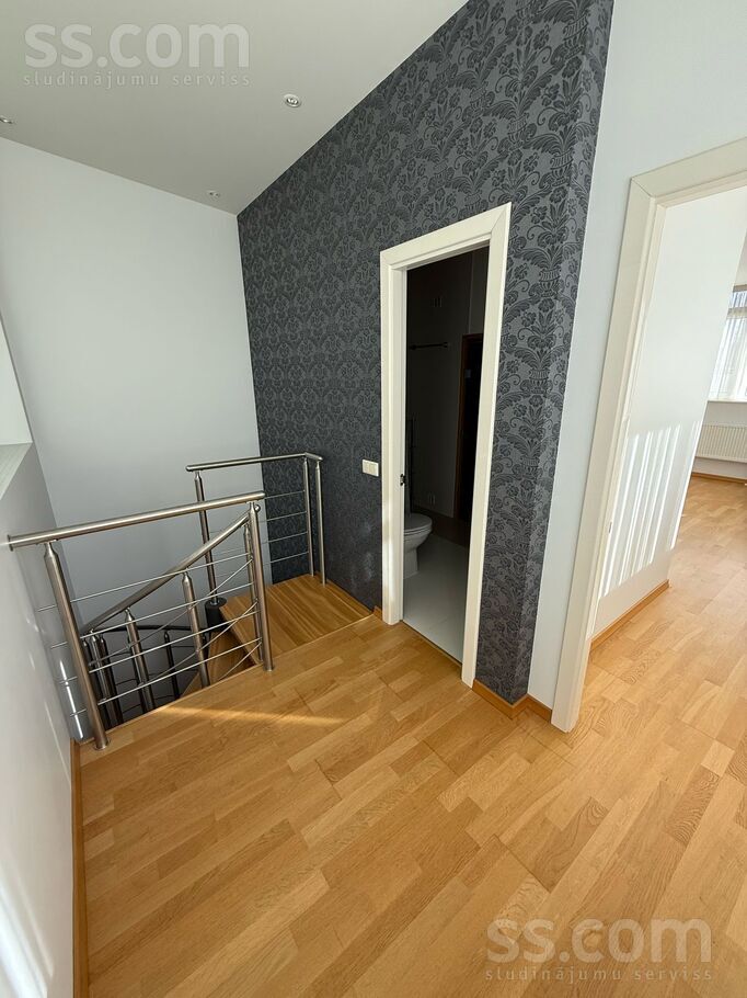 Melluzu prospects 77, Jūrmala — dzivoklis