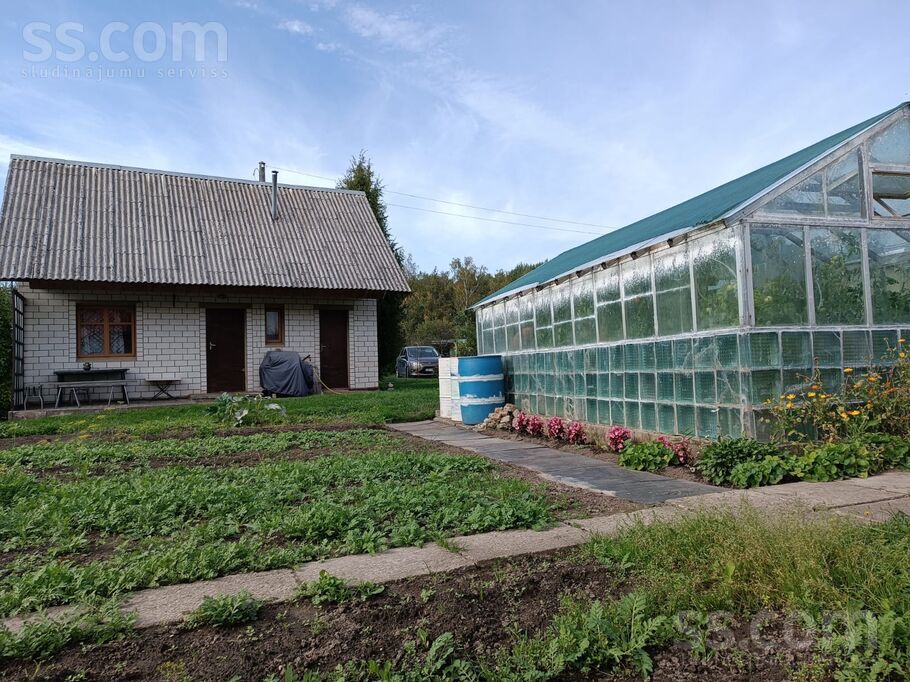 Asteru 9, Peltes, Rīgas rajons, Siguldas pag. — maja