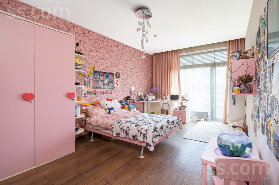 O. Kalpaka prospekts 21, Jūrmala — maja
