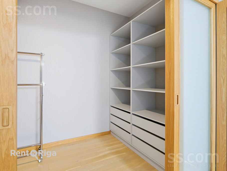 Dzirnavu 83, Rīga — dzivoklis