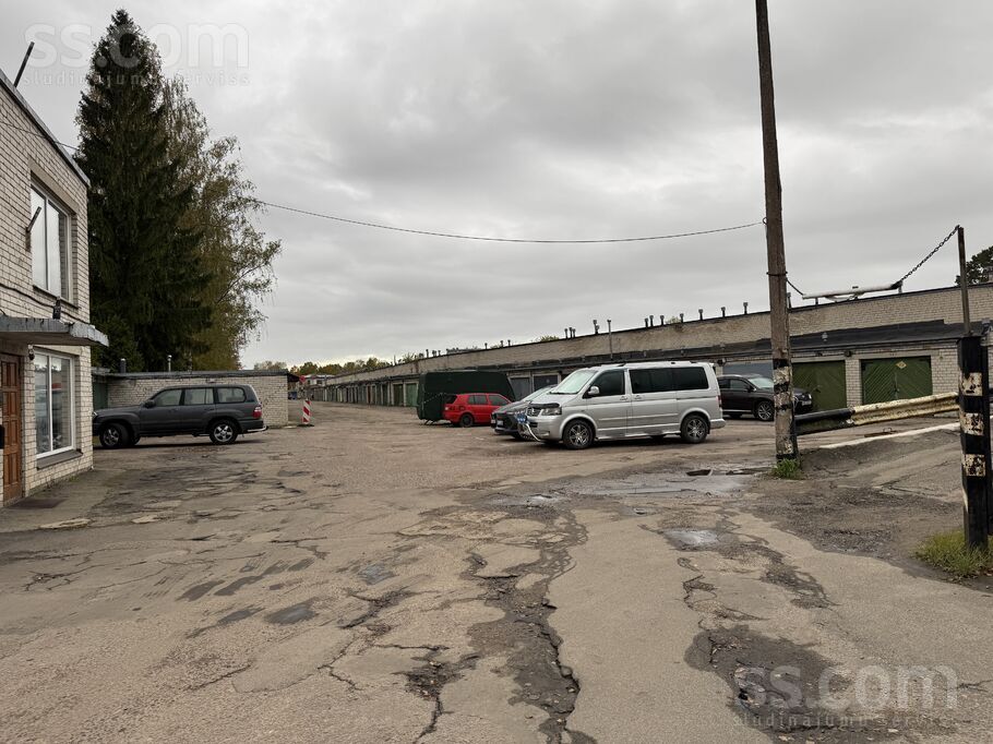 Dunalkas 2, Rīga, Imanta — telpa