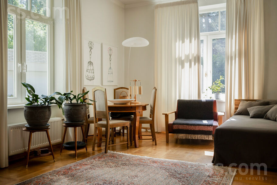Lībekas 2, Rīga — maja