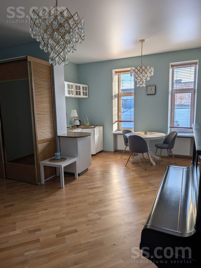 Merķeļa 8, Rīga — dzivoklis