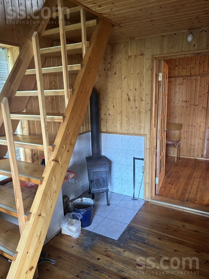 Dārziņu 152, Rīga — maja