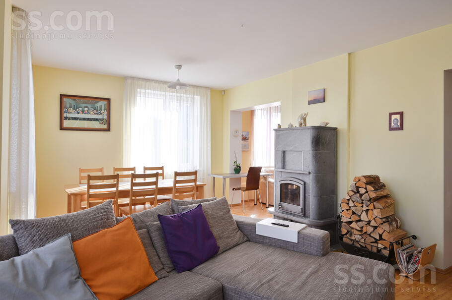 Upeņu iela 2, Rāmava, Rīgas rajons, Ķekavas pag. — maja