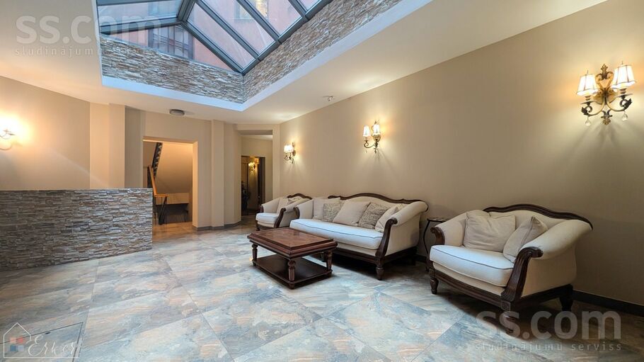 Kalniņa 6, Rīga — dzivoklis