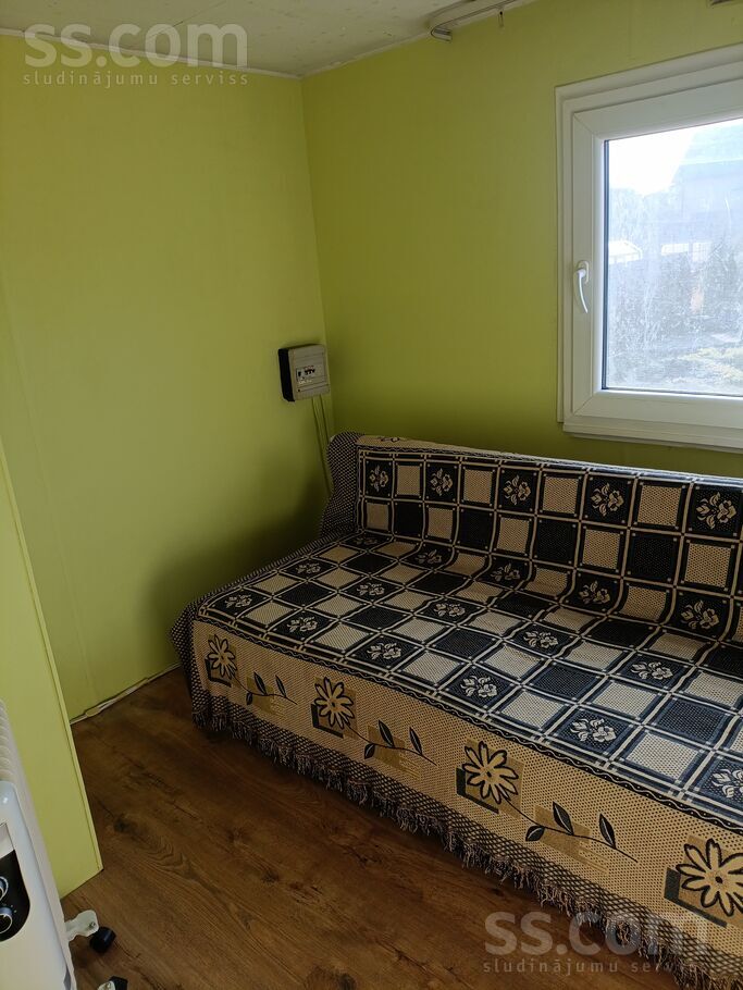 Doles dārzs 119, Dole, Rīgas rajons, Salaspils l. t. — maja