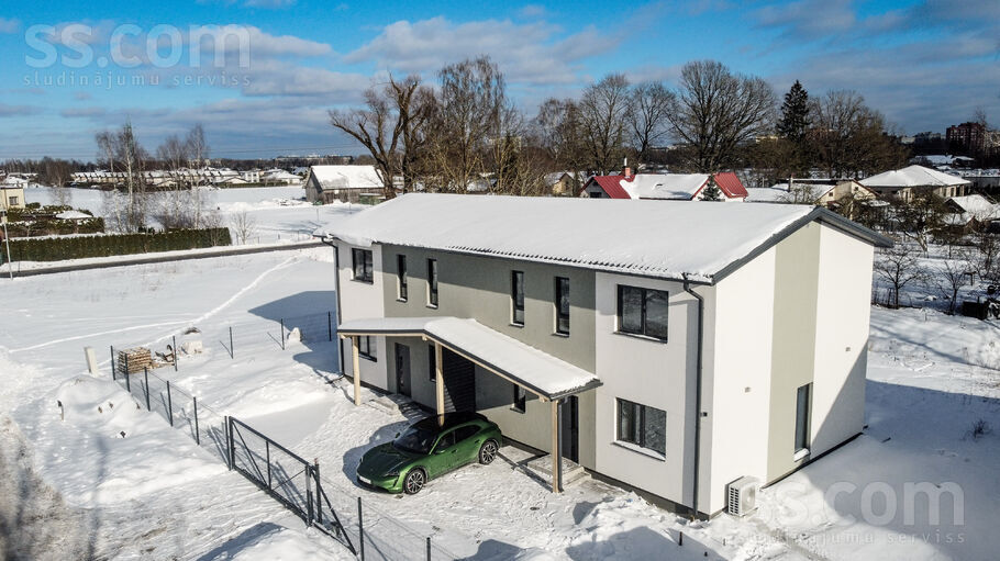 Ūdru 3, Mārupe, Rīgas rajons, Mārupes pag. — maja