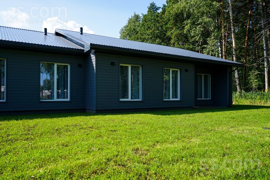 Elizabetes 35, Mežāres, Rīgas rajons, Babītes pag. — maja