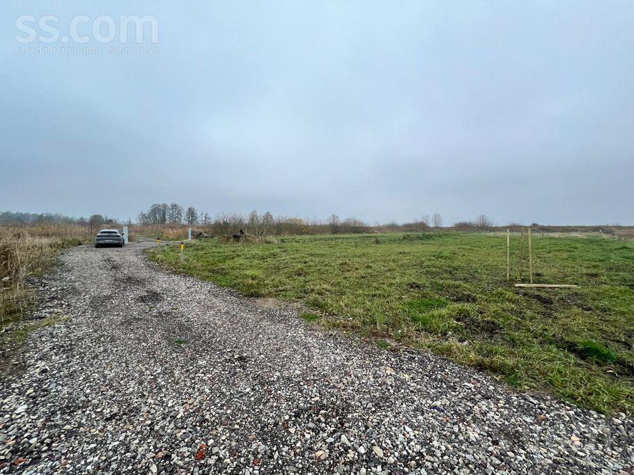 Grīnvalti, Liepāja un raj., Liepāja — zeme