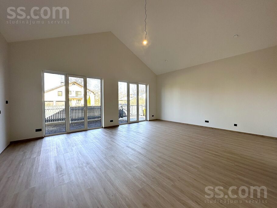 Ūdensrožu, Sunīši, Rīgas rajons, Garkalnes nov. — maja