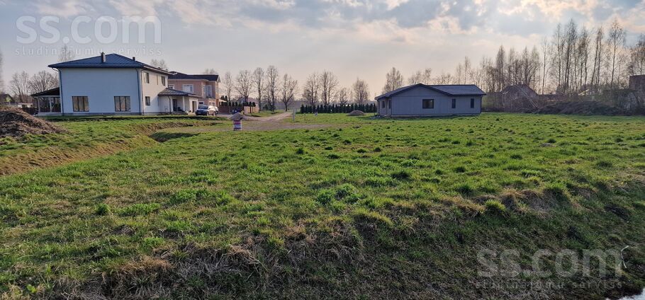 2.līnija 8k, Jelgava un raj., Jelgava — zeme