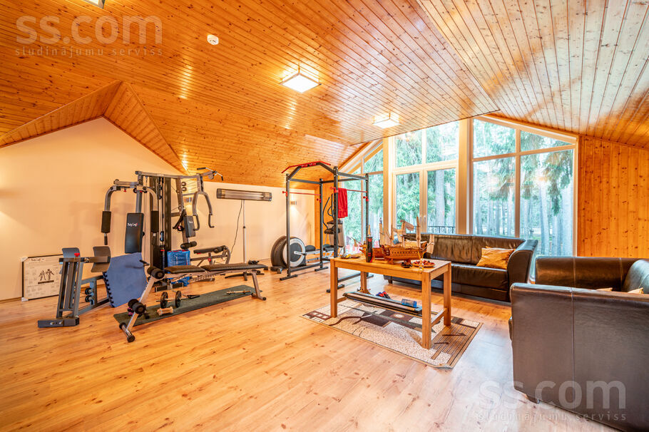 Edinburgas, Jūrmala — maja