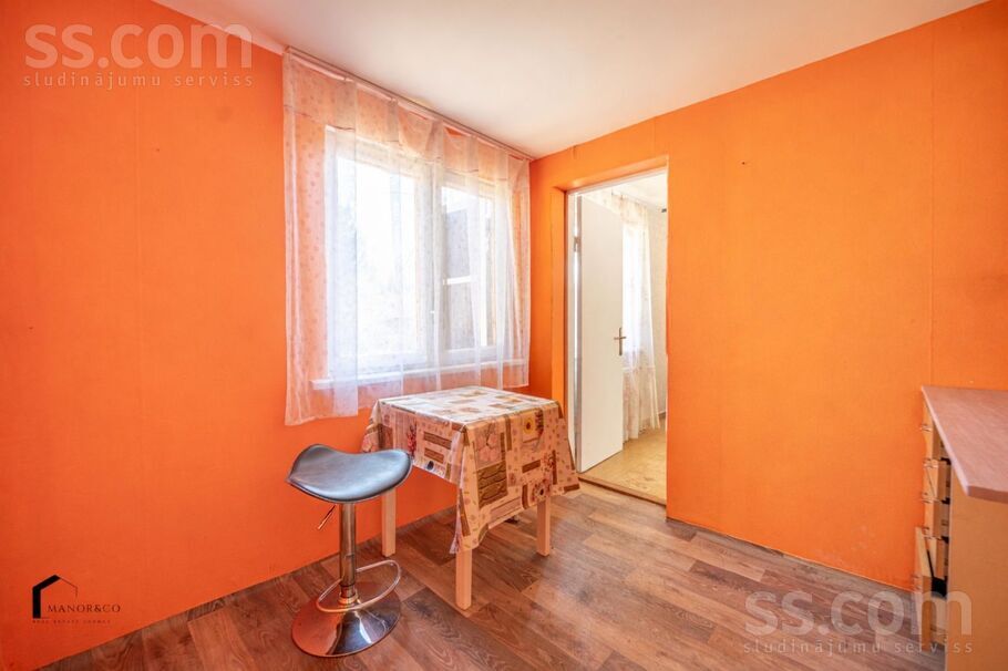 Lazdas 2810, Jāņupe, Rīgas rajons, Olaines pag. — maja