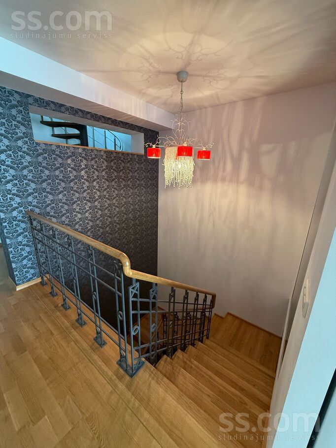 Melluzu prospects 77, Jūrmala — dzivoklis