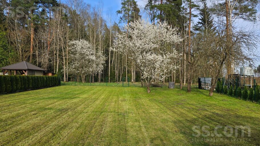 Lakstīgala 27, Bajāri, Rīgas rajons, Salaspils l. t. — maja