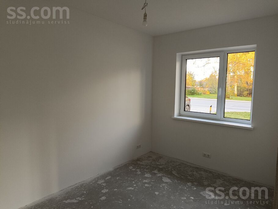 Rembates iela 35a, Ogre un raj., Lielvārde — maja