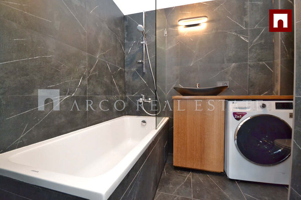 Brīvības iela 47, Rīga