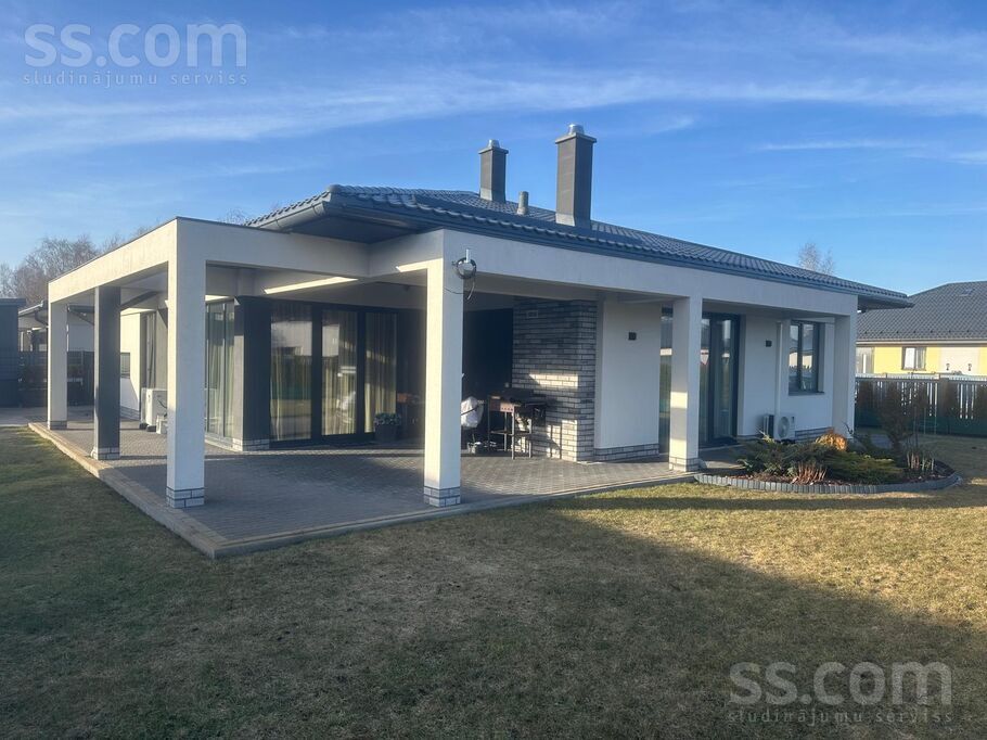 Mango iela 1 1, Mežāres, Rīgas rajons, Babītes pag. — maja