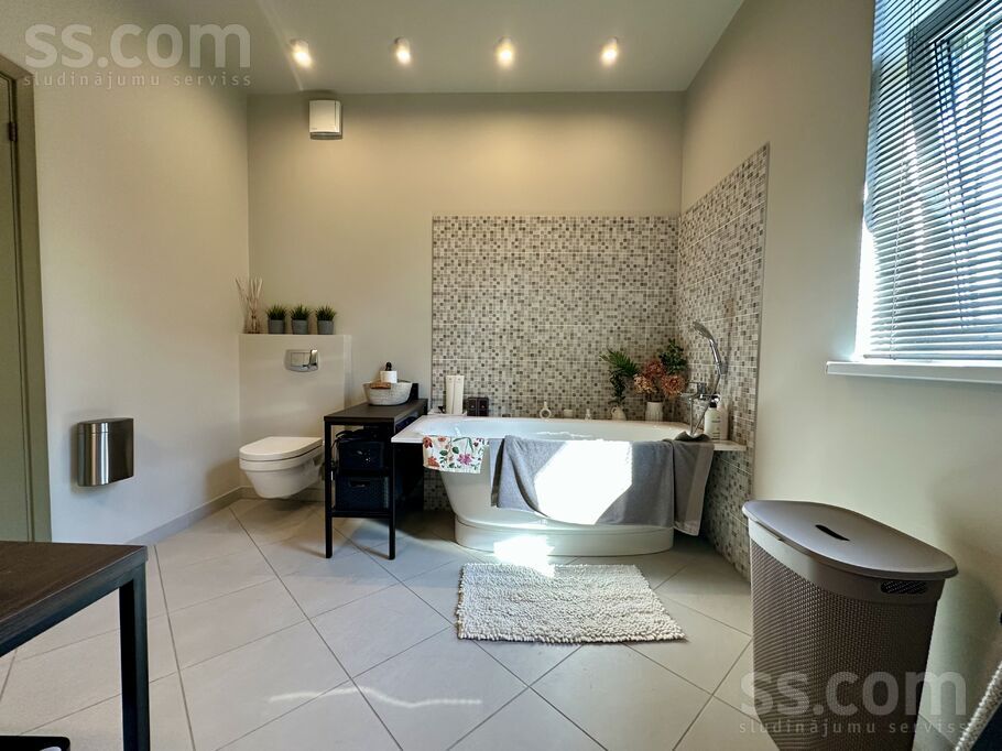 Strēlnieku 10a, Ogre un raj., Ikšķile — maja