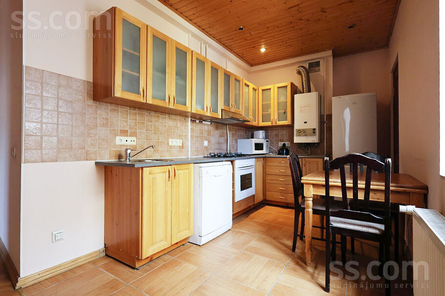 Raiņa bulv. 3, Rīga — dzivoklis