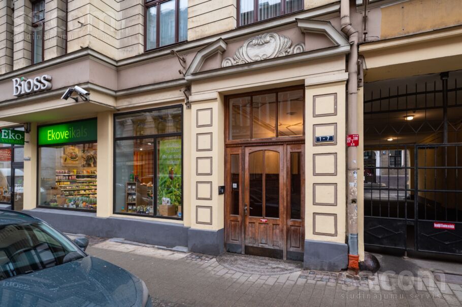 Dzirnavu 70, Rīga — dzivoklis