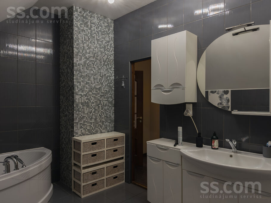 “Agas”, Dzilnuciems, Rīgas rajons, Babītes pag. — maja