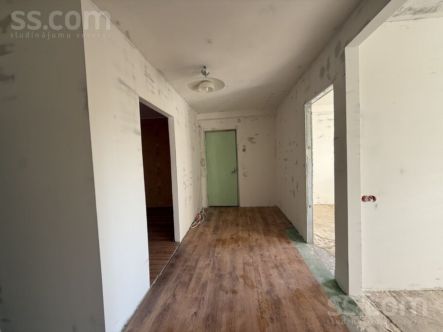 Viesturu 13, Sala, Jēkabpils un raj., Salas pag. — dzivoklis