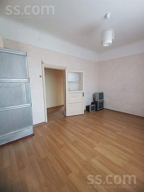 Pleskavas iela 3, Valmiera un raj., Valmiera — dzivoklis