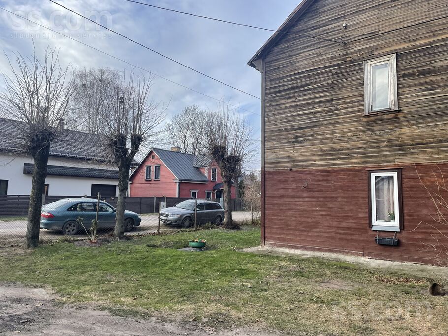 Kungu 9, Jelgava un raj., Jelgava — dzivoklis