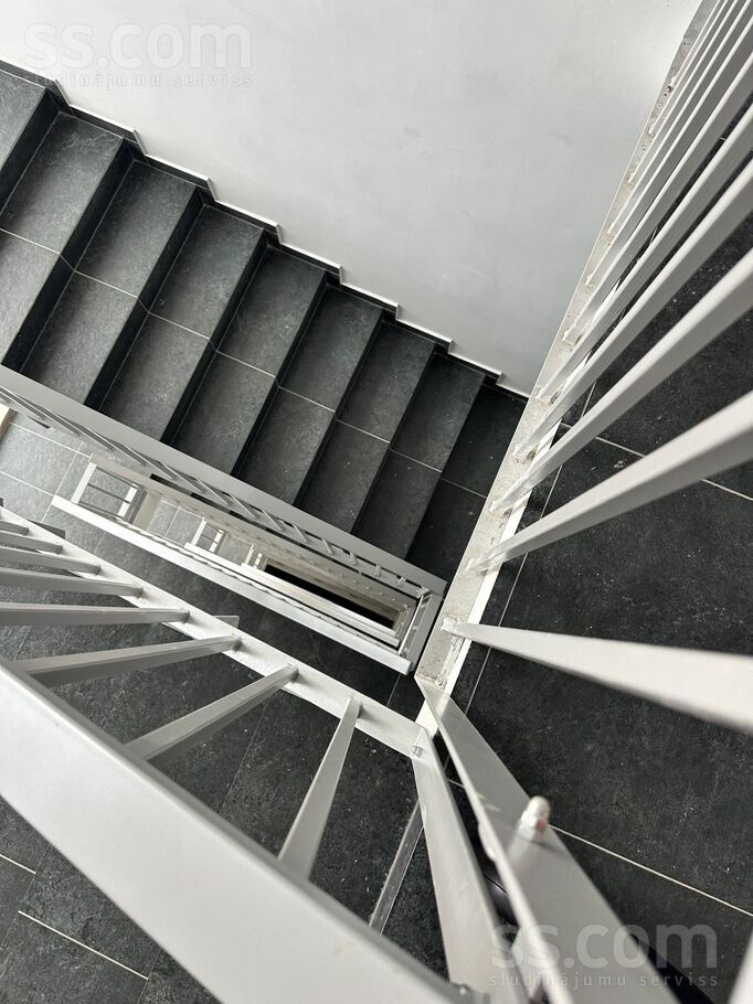 Ozolu gatve 5, Jāņmuiža, Cēsis un raj., Priekuļu pag. — dzivoklis