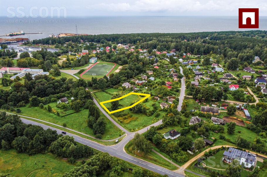 Upes 1, Zvejniekciems, Saulkrastu l. t. — zeme