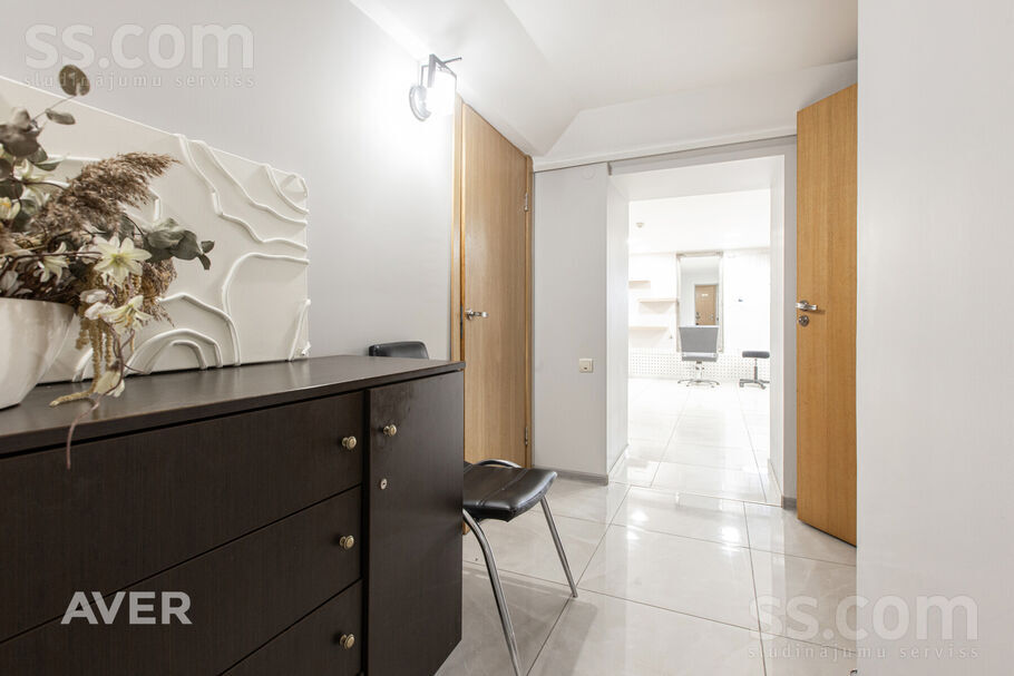 Lielā iela 3, Jelgava un raj., Jelgava — telpa