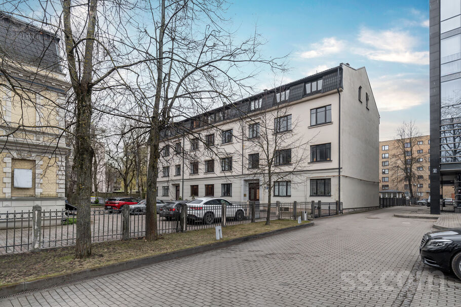 Pulkv. Brieža 19, Rīga — dzivoklis