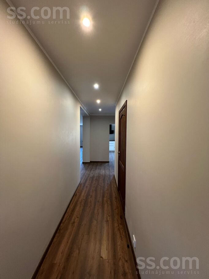 Republikas 27, Liepāja un raj., Liepāja — dzivoklis