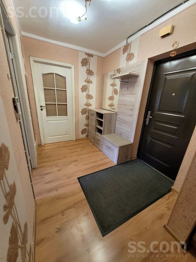 18 52, Saldus un raj., Brocēni — dzivoklis