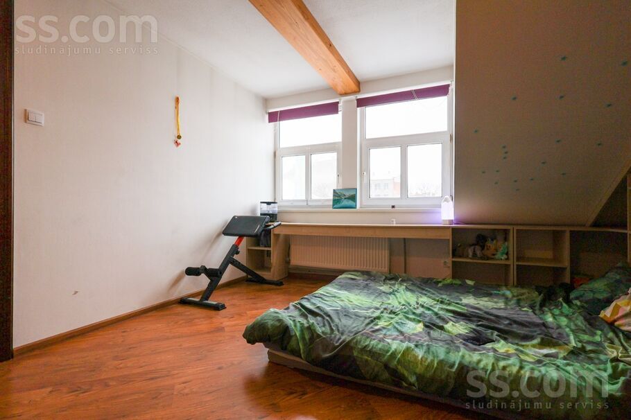 Uliha iela 49, Liepāja un raj., Liepāja — dzivoklis