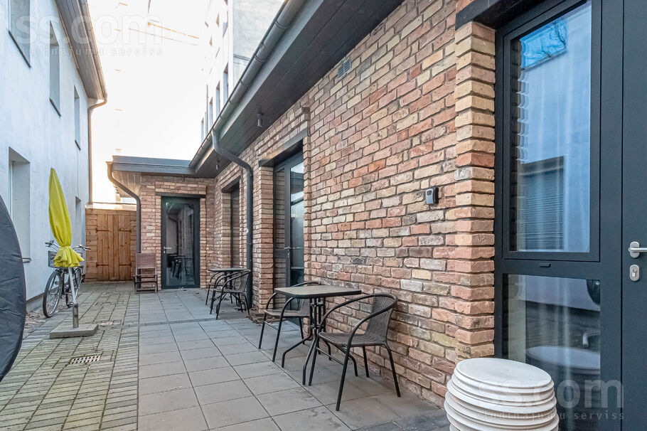 Čaka 80, Rīga — maja